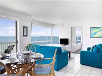 3 Bedroom Apartment Lounge-BreakFree Great Sandy Straits